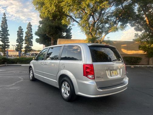 2012 Dodge Grand Caravan Crew