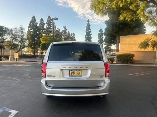 2012 Dodge Grand Caravan Crew