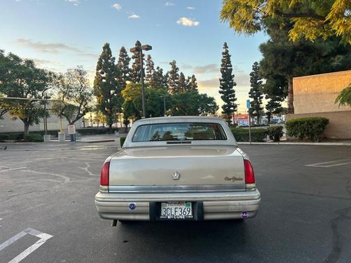 1993 Chrysler New Yorker Base