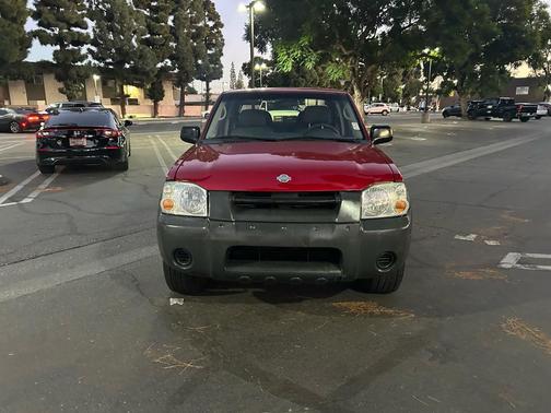 2003 Nissan Frontier XE Crew Cab