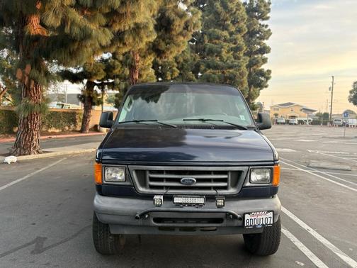 2006 Ford E150 Base