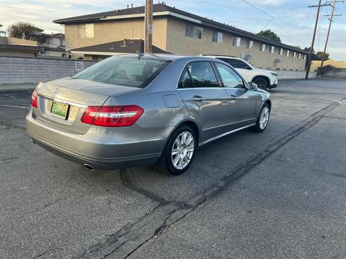 2012 Mercedes-Benz E-Class E350 4MATIC Sedan
