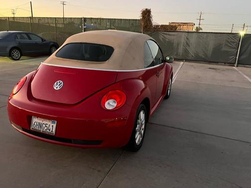 2006 Volkswagen New Beetle 2.5
