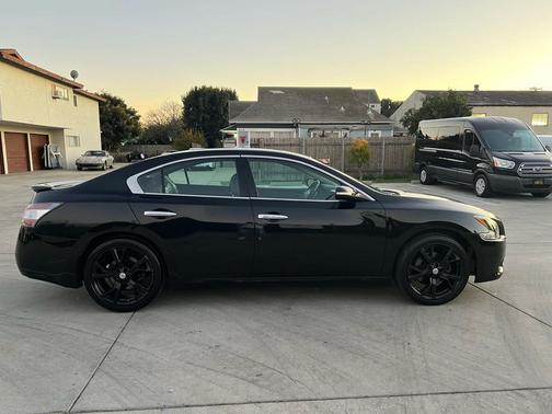 2014 Nissan Maxima SV