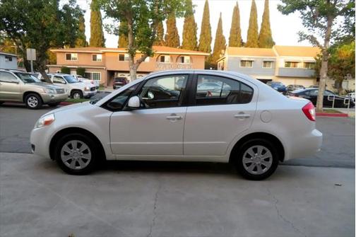 2009 Suzuki SX4 LE