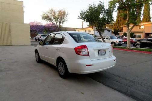 2009 Suzuki SX4 LE