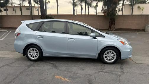 2013 Toyota Prius v Two
