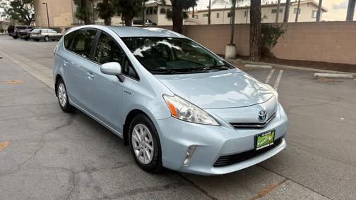 2013 Toyota Prius v Two