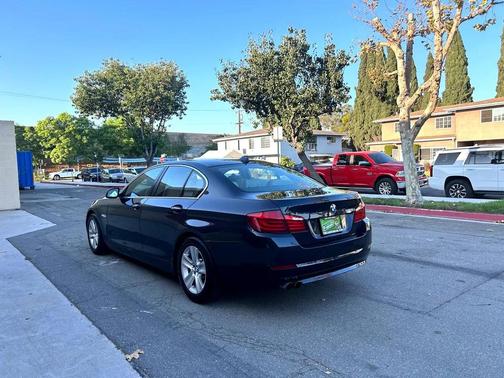 2012 BMW 528 528i