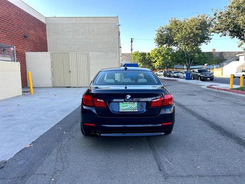 2012 BMW 528 528i