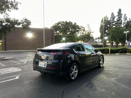 2014 Chevrolet Volt Base