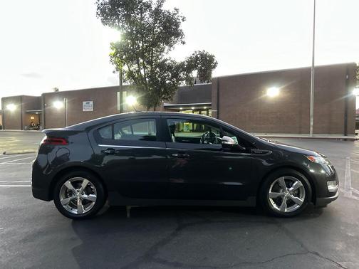 2014 Chevrolet Volt Base