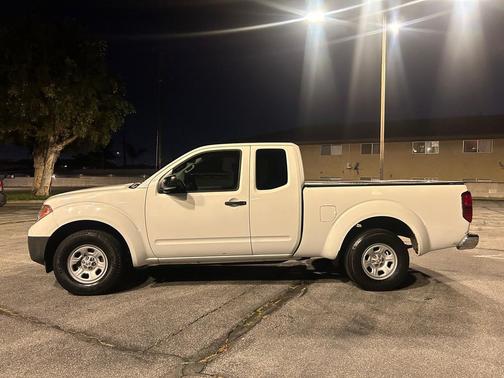 2014 Nissan Frontier SV