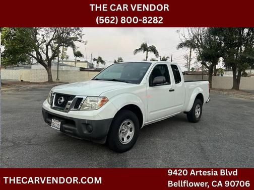 Glacier White 2014 Nissan Frontier SV