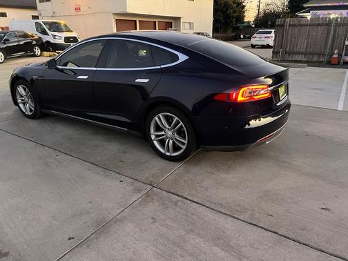 2014 Tesla Model S Base