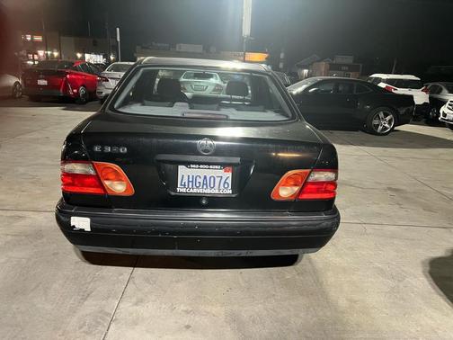 1999 Mercedes-Benz E-Class E320