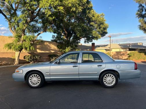 2009 Mercury Grand Marquis LS
