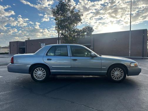 2009 Mercury Grand Marquis LS