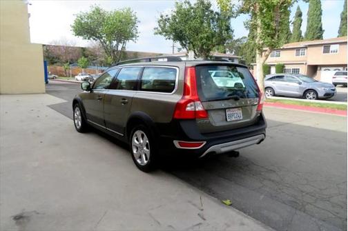 2010 Volvo XC70 T6
