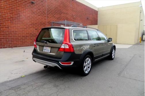 2010 Volvo XC70 T6
