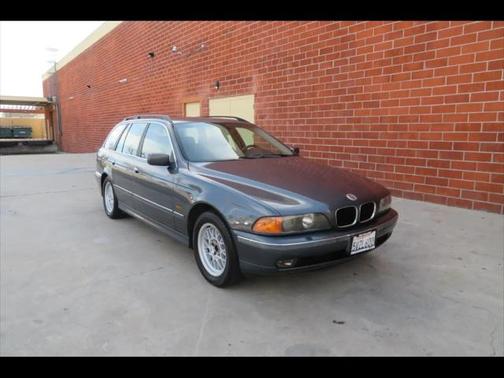 2000 BMW 528 Sport Wagon