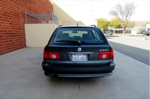 2000 BMW 528 Sport Wagon