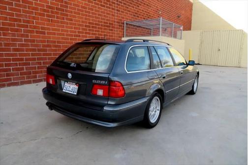 2000 BMW 528 Sport Wagon