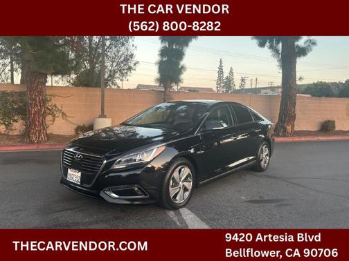 2017 Hyundai SONATA Hybrid Limited