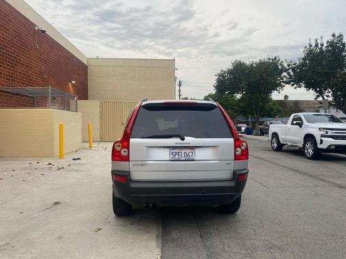 2005 Volvo XC90 2.5T