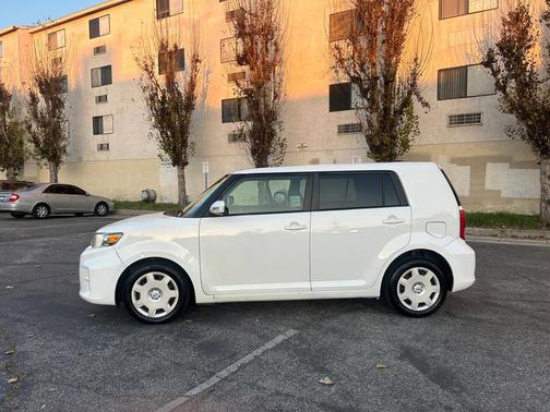 2013 Scion xB 10 Series