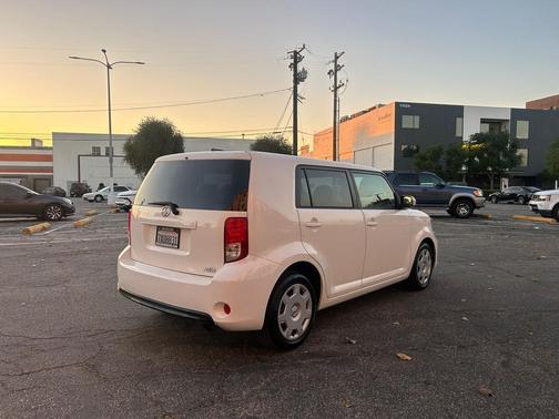 2013 Scion xB 10 Series