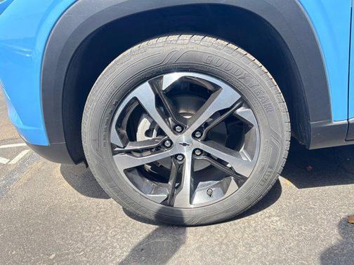 Fountain Blue 2024 Chevrolet Trax FWD 1RS