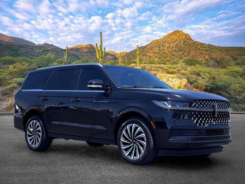 Infinite Black Metallic Clearcoat 2025 Lincoln Navigator Black Label