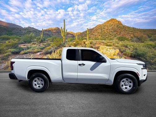 Glacier White 2022 Nissan Frontier S
