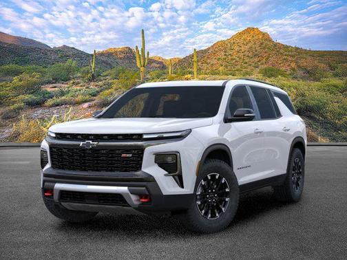 Polar White Tricoat 2026 Chevrolet Traverse AWD Z71