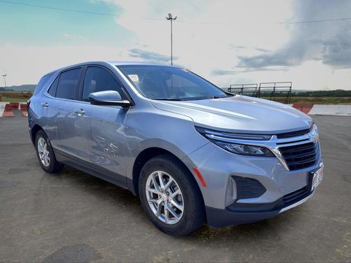 Sterling Gray Metallic 2023 Chevrolet Equinox 1LT