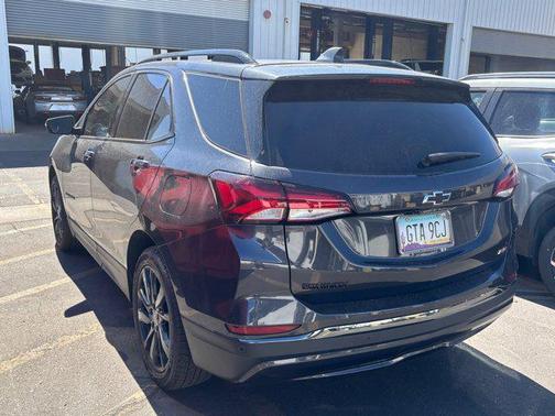 2022 Chevrolet Equinox FWD RS