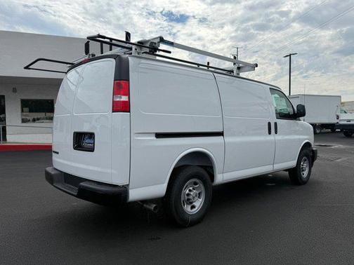2025 Chevrolet Express 2500 RWD 2500 Regular Wheelbase WT