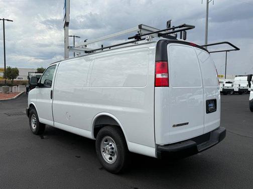 2025 Chevrolet Express 2500 RWD 2500 Regular Wheelbase WT