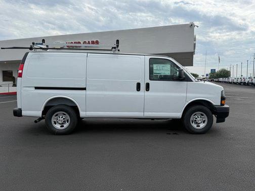 2025 Chevrolet Express 2500 RWD 2500 Regular Wheelbase WT