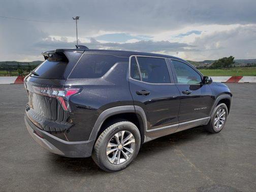 Mosaic Black Metallic 2025 Chevrolet Equinox 1LT