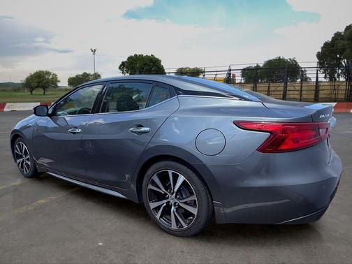 Gun Metallic 2018 Nissan Maxima 3.5 SL