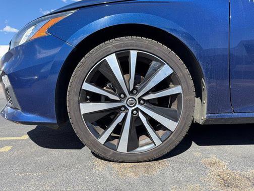 2021 Nissan Altima SR FWD