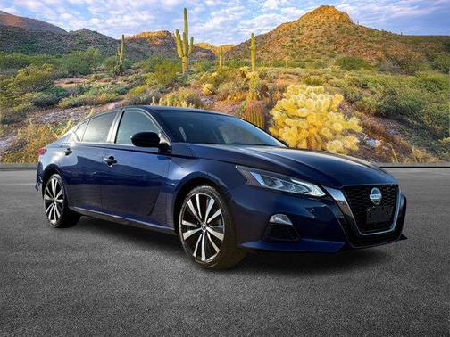 2021 Nissan Altima SR FWD