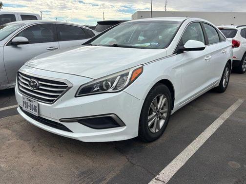 2017 Hyundai SONATA SE