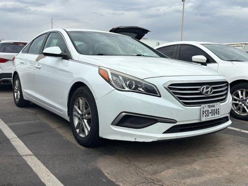 2017 Hyundai SONATA SE