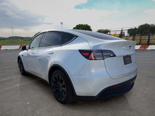 Pearl White Multi-Coat 2020 Tesla Model Y Long Range Dual Motor All-Wheel Drive