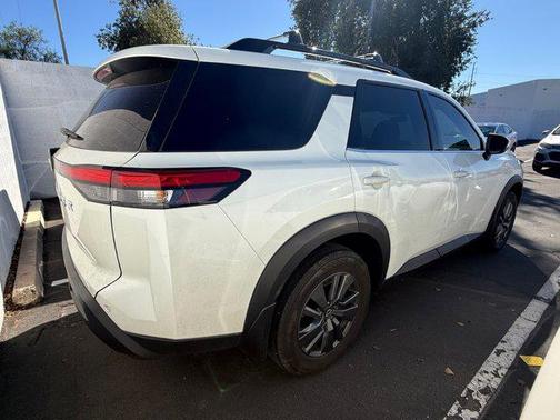 2024 Nissan Pathfinder SV FWD