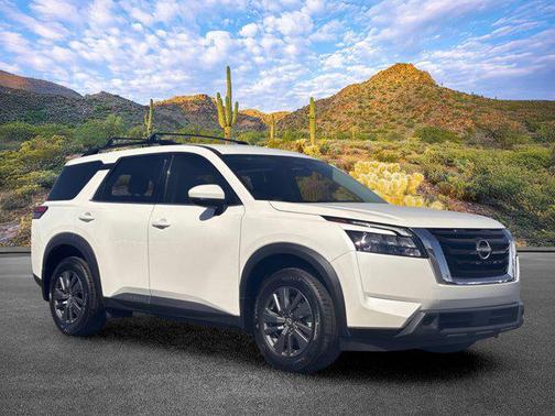 Pearl White Tricoat 2024 Nissan Pathfinder SV FWD