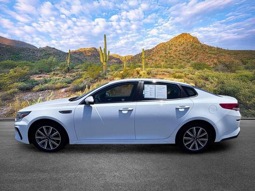 Snow White Pearl 2019 Kia Optima LX